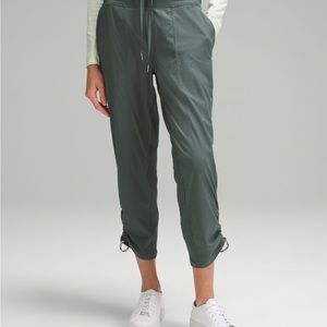 Lululemon dance studio crop women’s size 12